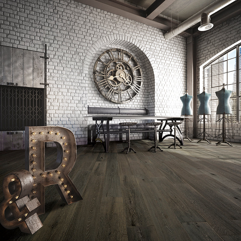 Cosmopolitan | Charlie | European Oak