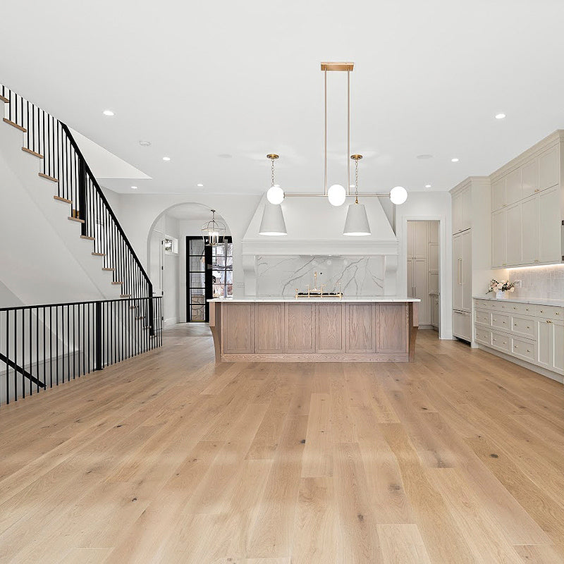 Cosmopolitan | Chateau | European Oak
