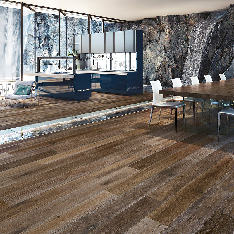 Cosmopolitan | Farmer's Tan | European Oak