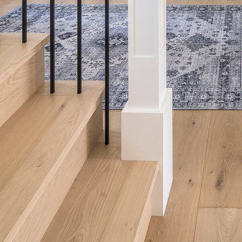Cosmopolitan | Naked | European Oak