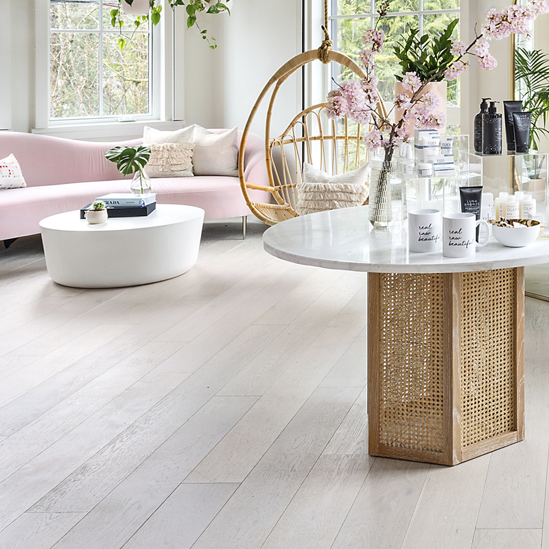 Cosmopolitan | Zamboni | European Oak