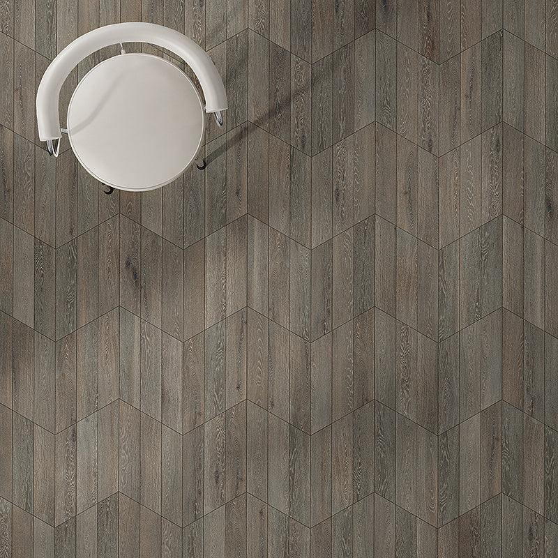 Cosmopolitan | Charlie | European Oak | Chevron