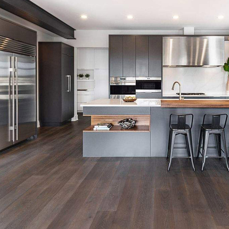 Cosmopolitan | Downward Dog | European Oak