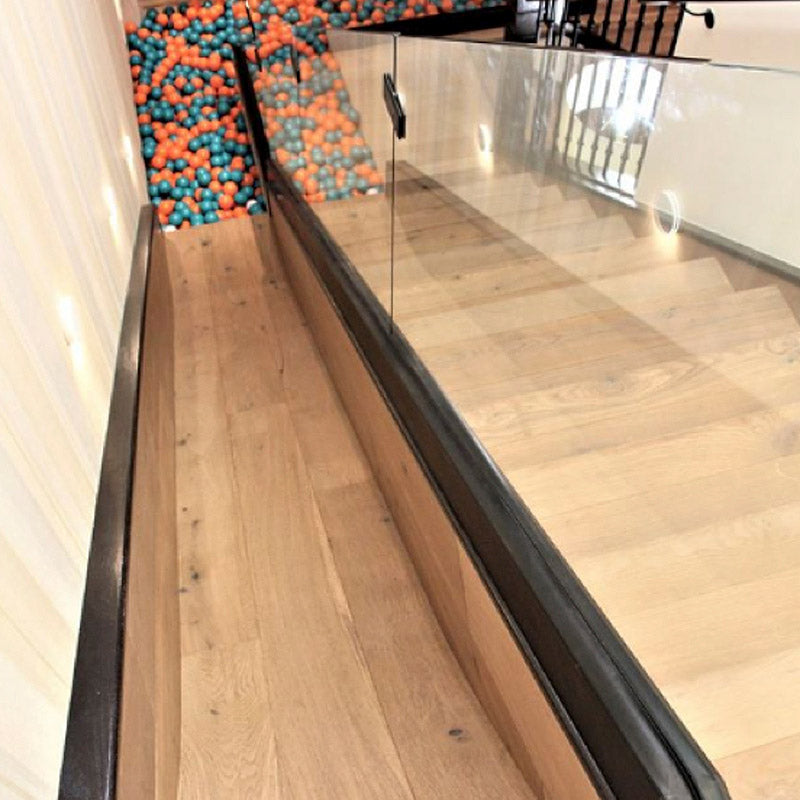 Cosmopolitan | Naked | European Oak