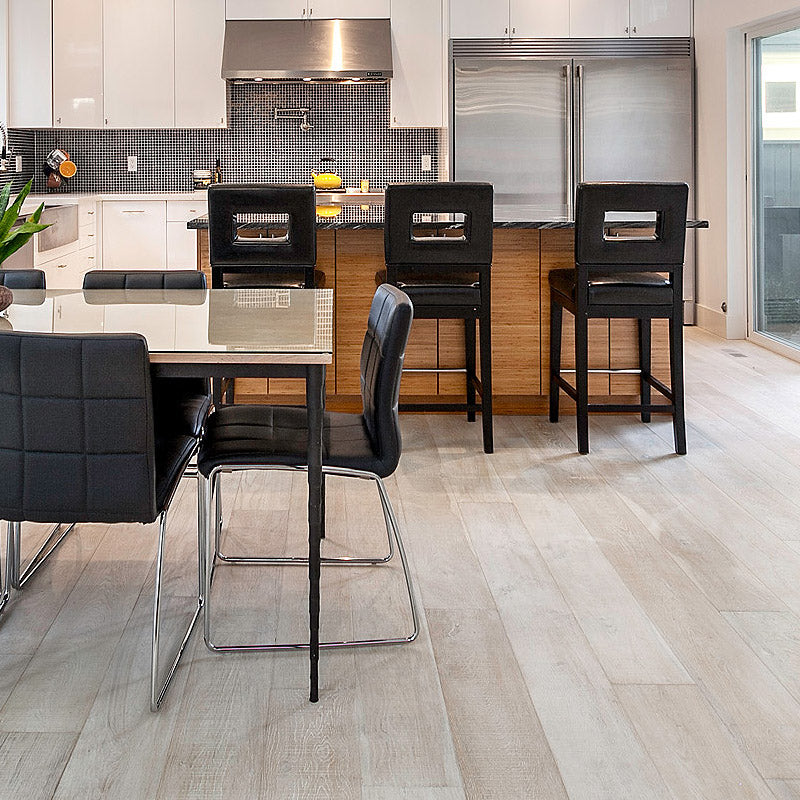 Cosmopolitan | Rome | European Oak